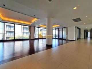 For rent 4 bedrooms apartment in Watthana, Bangkok