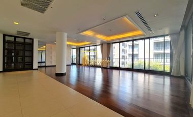 For rent 4 bedrooms apartment in Watthana, Bangkok