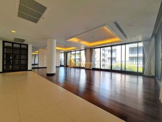 For rent 4 bedrooms apartment in Watthana, Bangkok