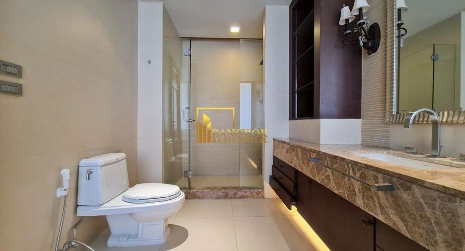 For rent 4 bedrooms apartment in Watthana, Bangkok