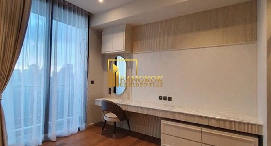 For rent 4 bedrooms condo in Pathum Wan, Bangkok