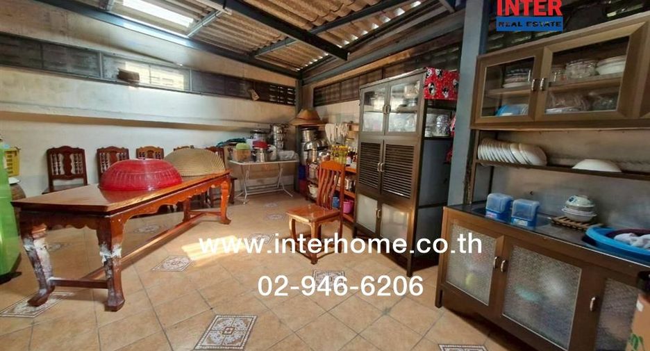 Casa adosada en venta de 4 habitaciones en Bang Bua Thong, Nonthaburi