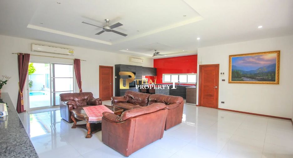 For sale 5 bedrooms villa in Hua Hin, Prachuap Khiri Khan