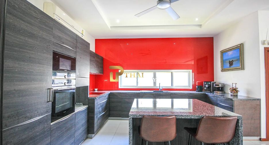 For sale 5 bedrooms villa in Hua Hin, Prachuap Khiri Khan