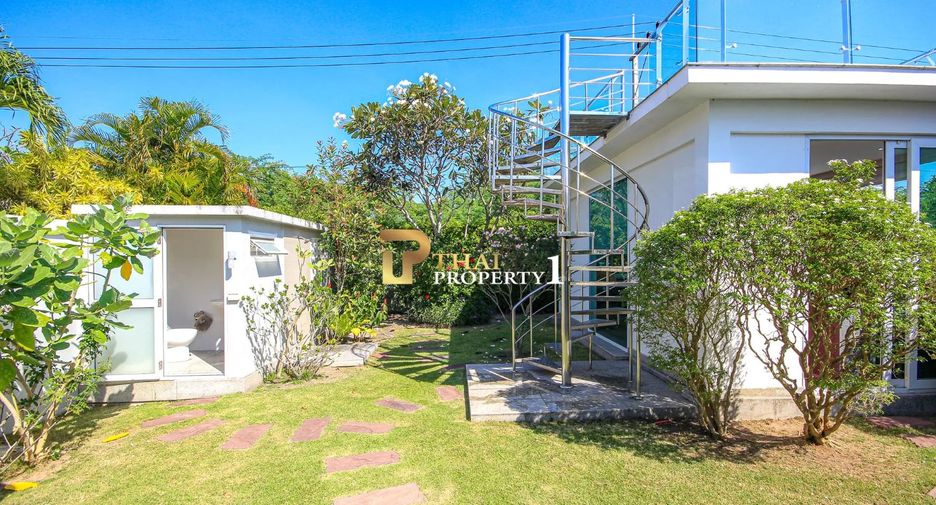 For sale 5 bedrooms villa in Hua Hin, Prachuap Khiri Khan