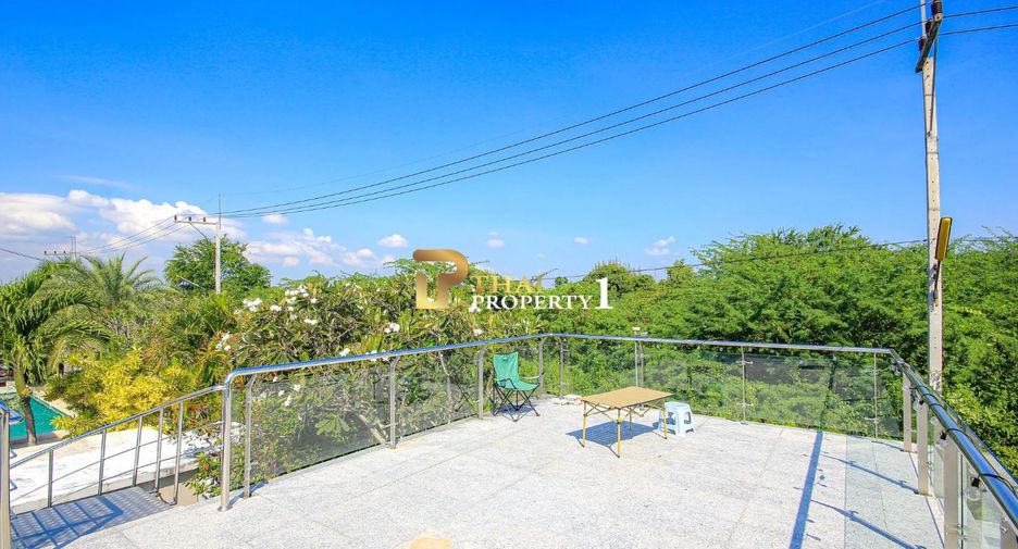 For sale 5 bedrooms villa in Hua Hin, Prachuap Khiri Khan