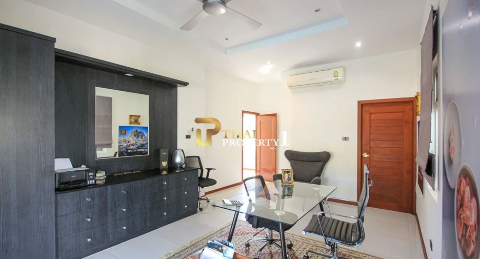 For sale 5 bedrooms villa in Hua Hin, Prachuap Khiri Khan
