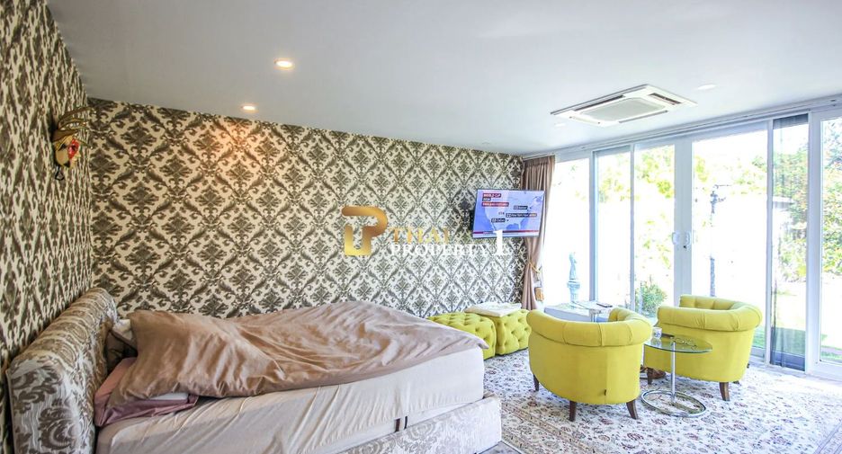 For sale 5 bedrooms villa in Hua Hin, Prachuap Khiri Khan