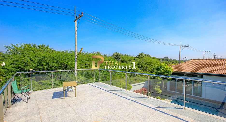 For sale 5 bedrooms villa in Hua Hin, Prachuap Khiri Khan