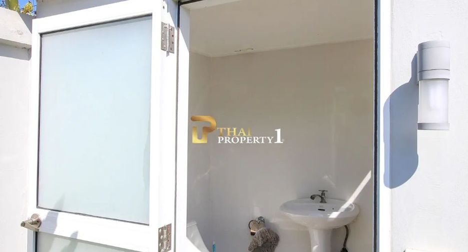 For sale 5 bedrooms villa in Hua Hin, Prachuap Khiri Khan