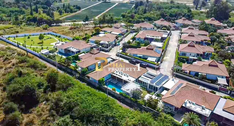 For sale 5 bedrooms villa in Hua Hin, Prachuap Khiri Khan