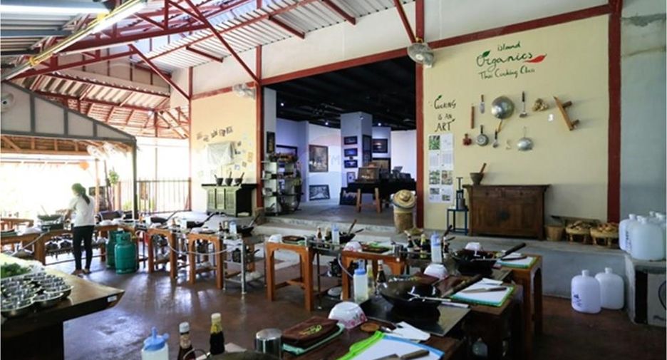 For sale 3 bedrooms retail Space in Ko Samui, Surat Thani