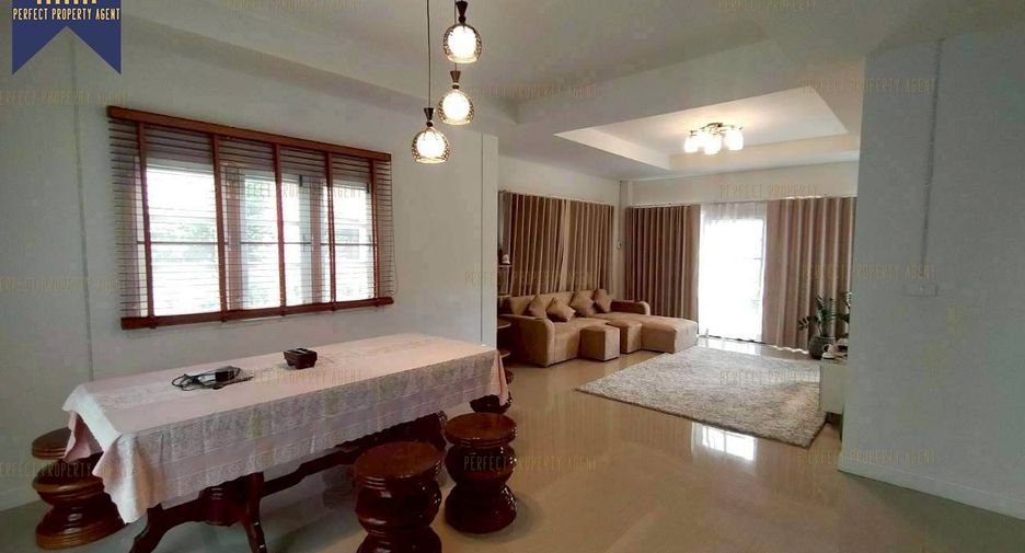 Casa en venta de 4 habitaciones en Nong Chok, Bangkok