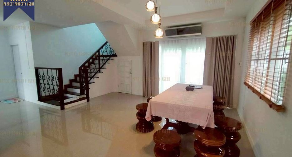 Casa en venta de 4 habitaciones en Nong Chok, Bangkok