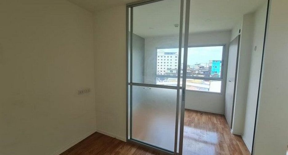 出售 1 卧室 公寓 在 Mueang Samut Prakan, Samut Prakan