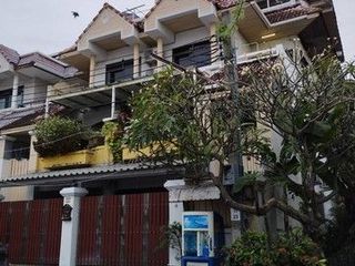 Büro zum Kauf mit 8 Zimmer in Prawet, Bangkok