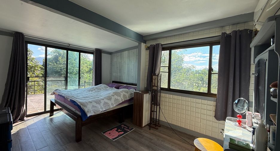 For sale 3 bedrooms house in Ban Thi, Lamphun