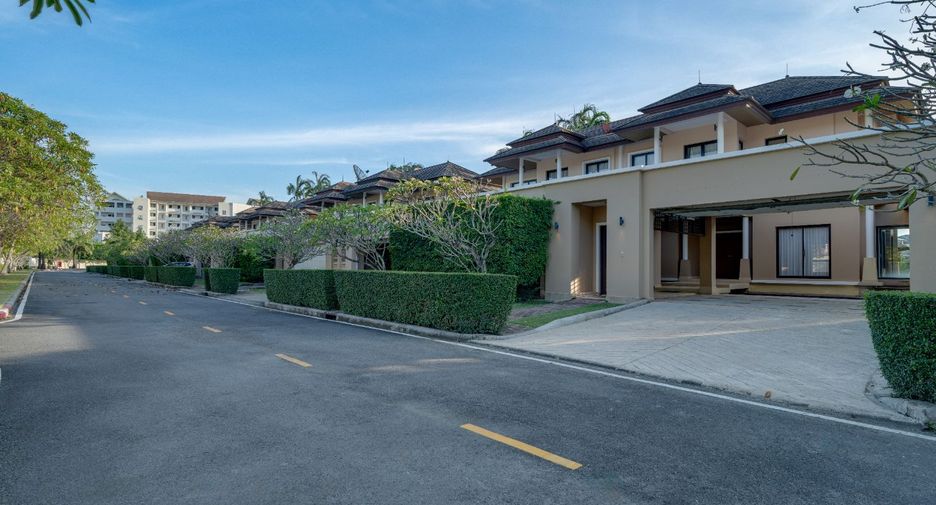 For rent 4 bedrooms villa in Thalang, Phuket