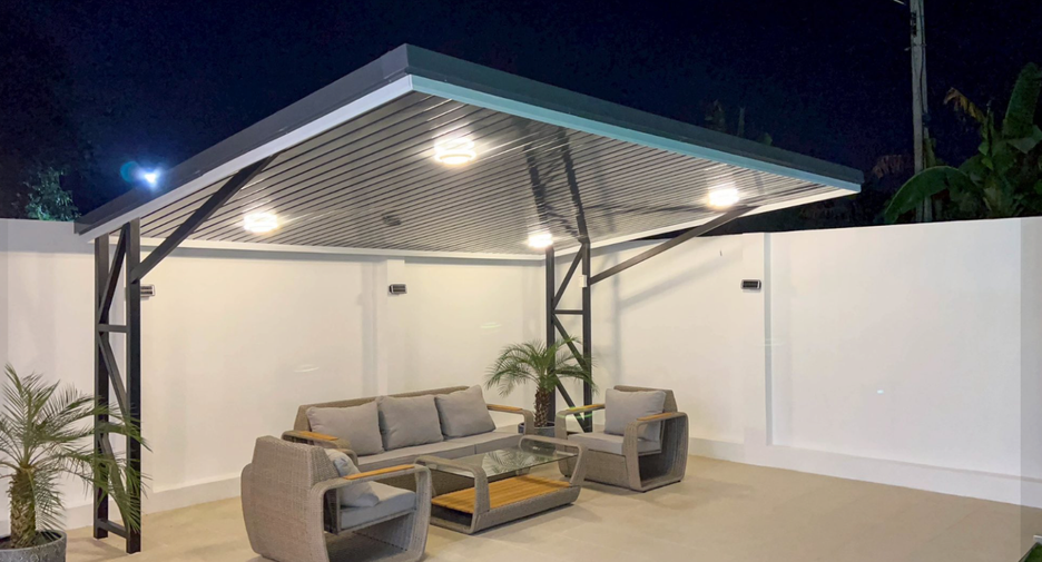For sale 3 bedrooms villa in Bang Lamung, Chonburi