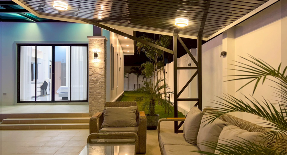 For sale 3 bedrooms villa in Bang Lamung, Chonburi