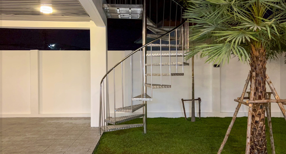 For sale 3 bedrooms villa in Bang Lamung, Chonburi