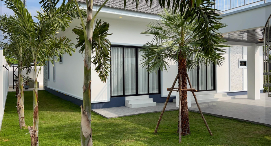 For sale 3 bedrooms villa in Bang Lamung, Chonburi