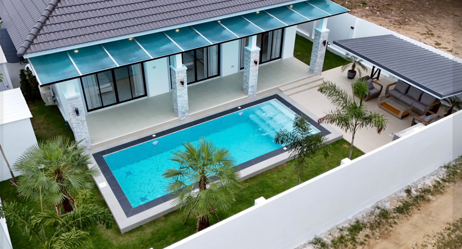 For sale 3 bedrooms villa in Bang Lamung, Chonburi