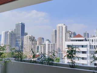 Wohnung zur Miete mit 3 Zimmer in Khlong Toei, Bangkok