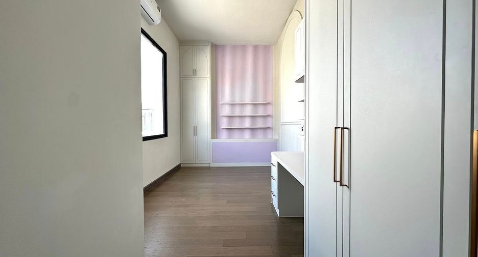 Haus zum Kauf mit 5 Zimmer in Bang Khen, Bangkok