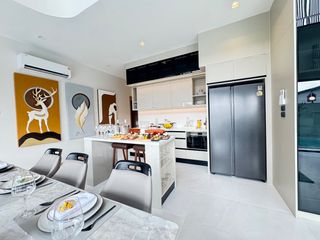 For sale 8 bedrooms villa in Bang Lamung, Chonburi