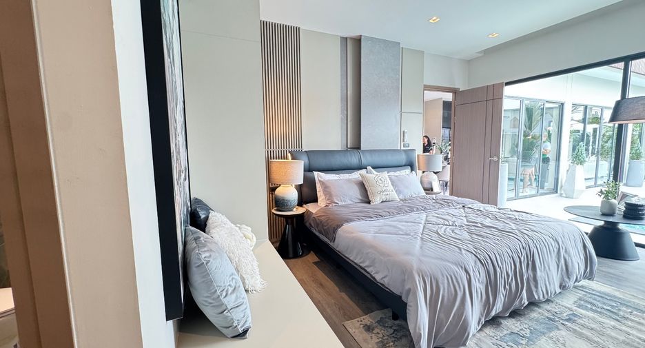 For sale 8 bedrooms villa in Bang Lamung, Chonburi