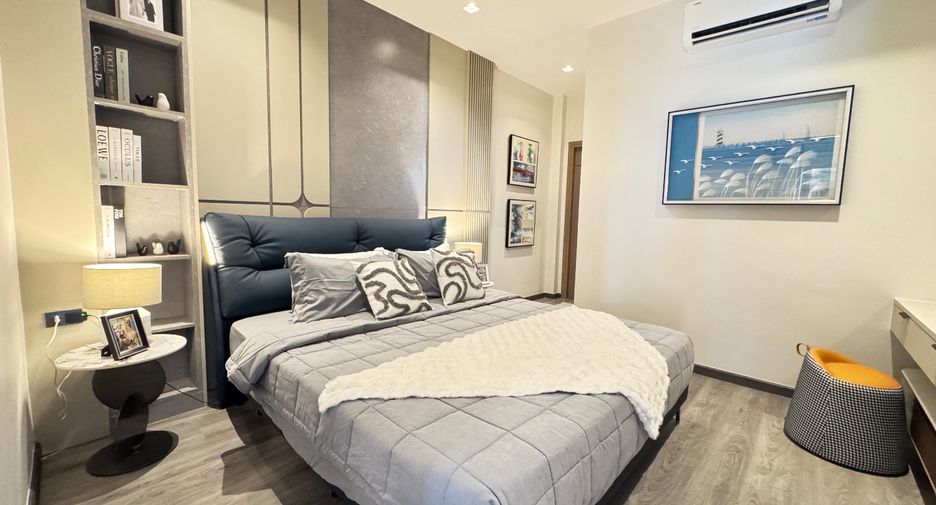 For sale 8 bedrooms villa in Bang Lamung, Chonburi