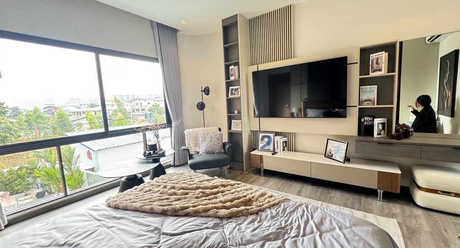 For sale 8 bedrooms villa in Bang Lamung, Chonburi