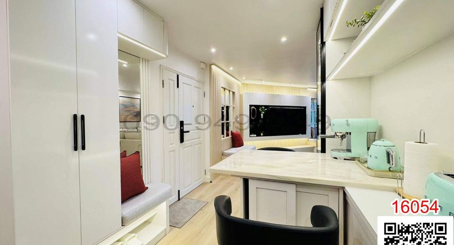 Condo en alquiler de 2 habitaciones en Yan Nawa, Bangkok