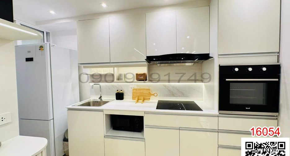 Condo en alquiler de 2 habitaciones en Yan Nawa, Bangkok