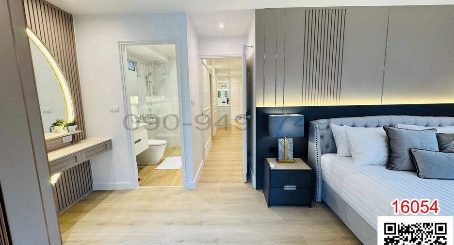 Condo en alquiler de 2 habitaciones en Yan Nawa, Bangkok