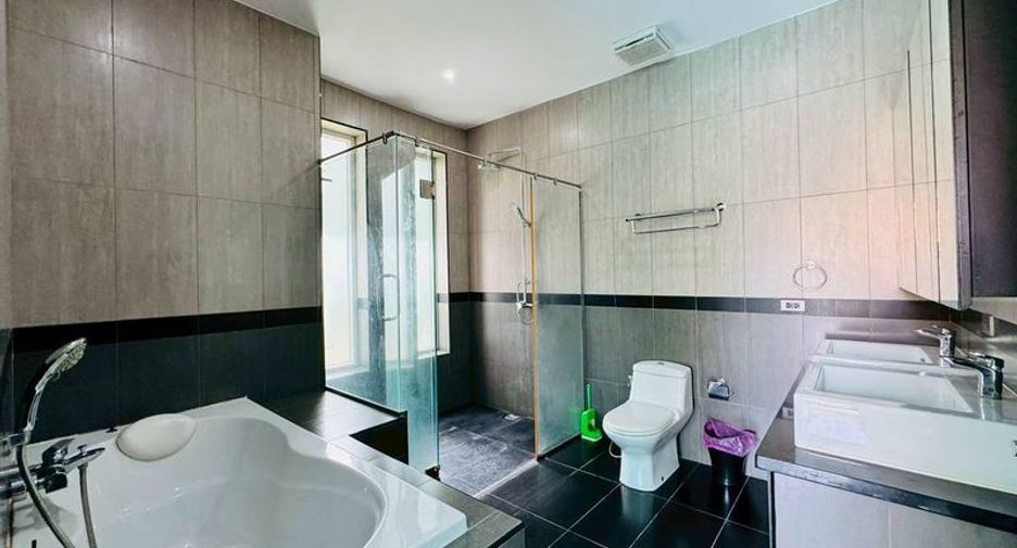For rent 4 ベッドルーム villa in Bang Lamung, Chonburi