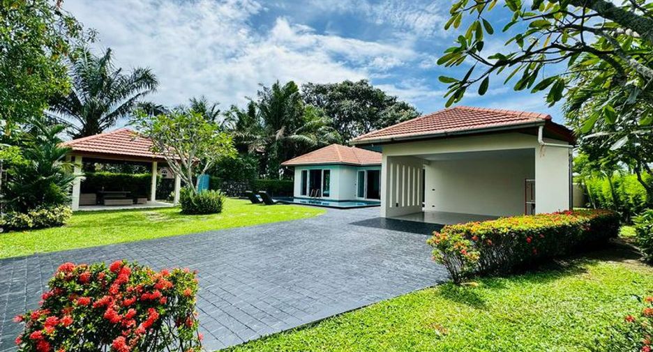 For rent 4 ベッドルーム villa in Bang Lamung, Chonburi