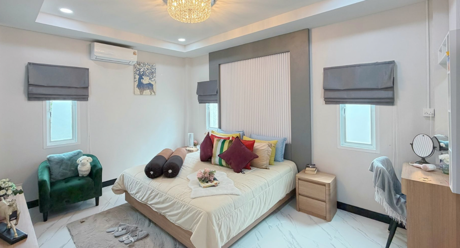 For sale 3 bedrooms villa in Bang Lamung, Chonburi