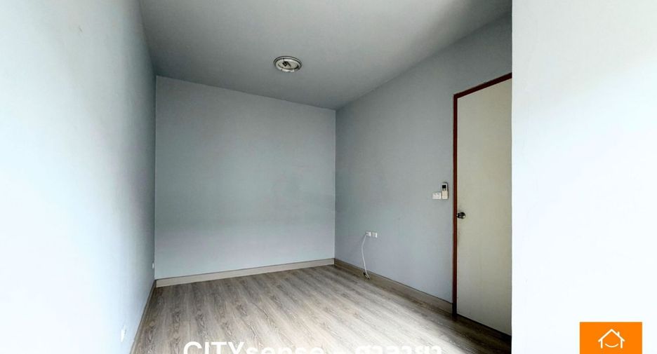 Casa adosada en venta de 2 habitaciones en Phutthamonthon, Nakhon Pathom