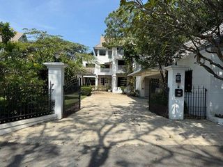 For rent 3 bedrooms house in Khan Na Yao, Bangkok