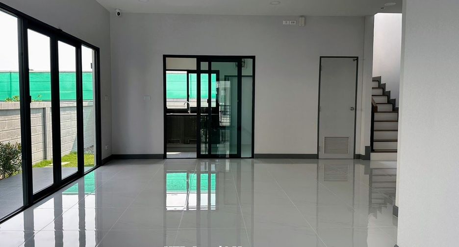 For sale 4 ベッドルーム house in Bang Phli, Samut Prakan