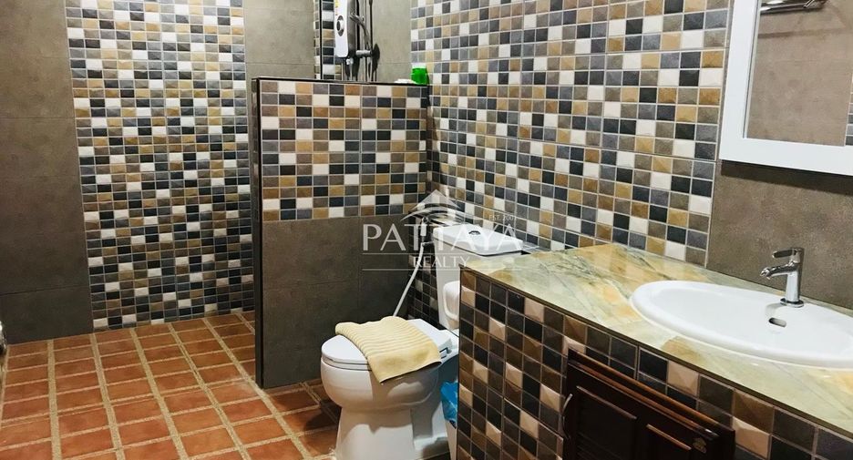 Haus zur Miete mit 3 Zimmer in Bang Lamung, Chonburi