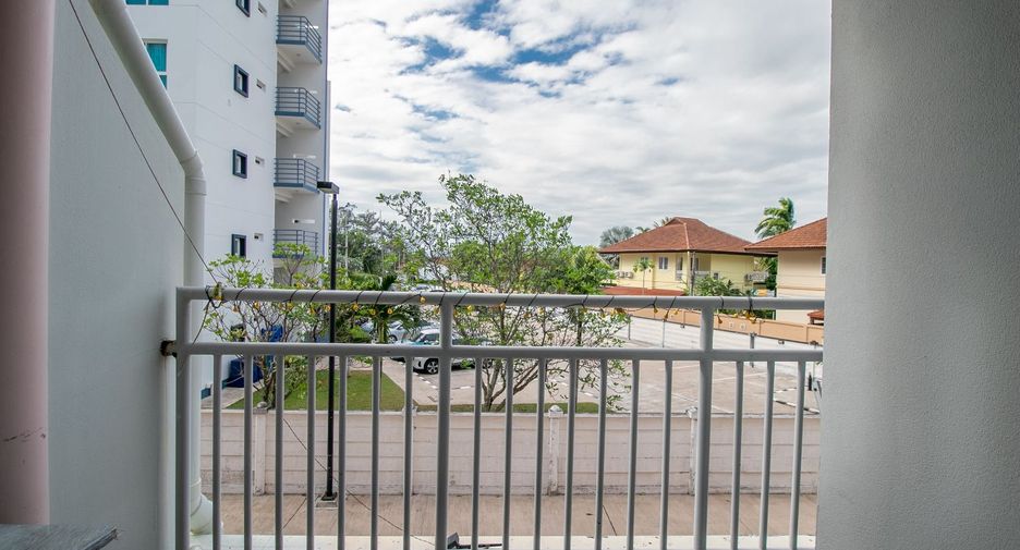 For sale 1 bed condo in Klaeng, Rayong
