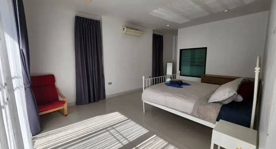 For rent 3 bedrooms villa in Bang Lamung, Chonburi