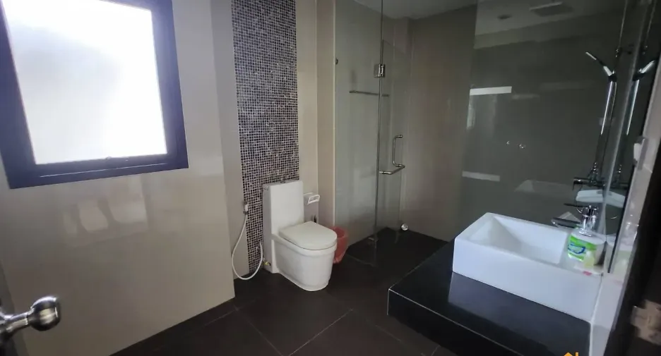 For rent 3 bedrooms villa in Bang Lamung, Chonburi