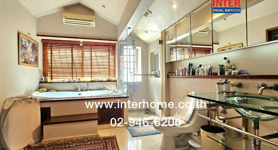 Haus zur Miete und zum Kauf mit 5 Zimmer in Lak Si, Bangkok