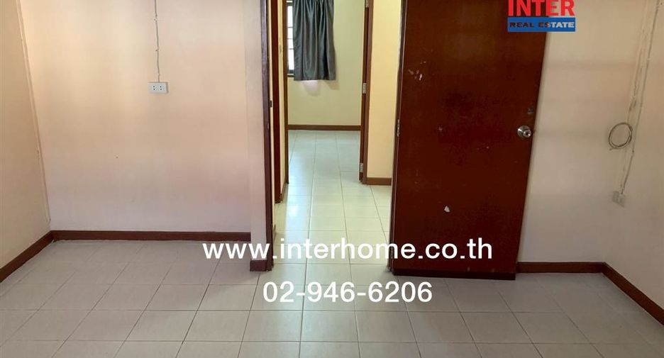 For sale 2 bedrooms townhouse in Huai Khwang, Bangkok