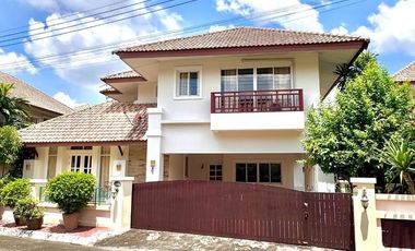 For sale 4 bedrooms house in Mueang Chiang Mai, Chiang Mai