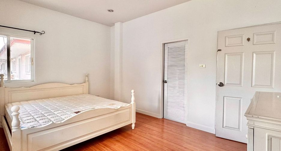 À vendre 4 chambres maison à Mueang Chiang Mai, Chiang Mai
